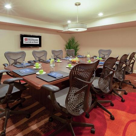 Hilton Garden Inn Pittsburgh University Place Bagian luar foto
